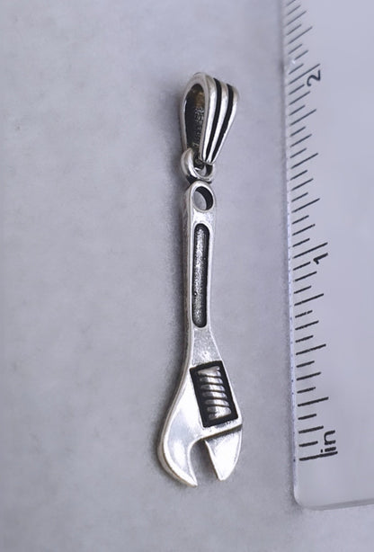 WRENCH DESIGN PENDANT,SILVER PENDANT NECKLACE FOR MEN,GIFT FOR MEN AND WOMEN
