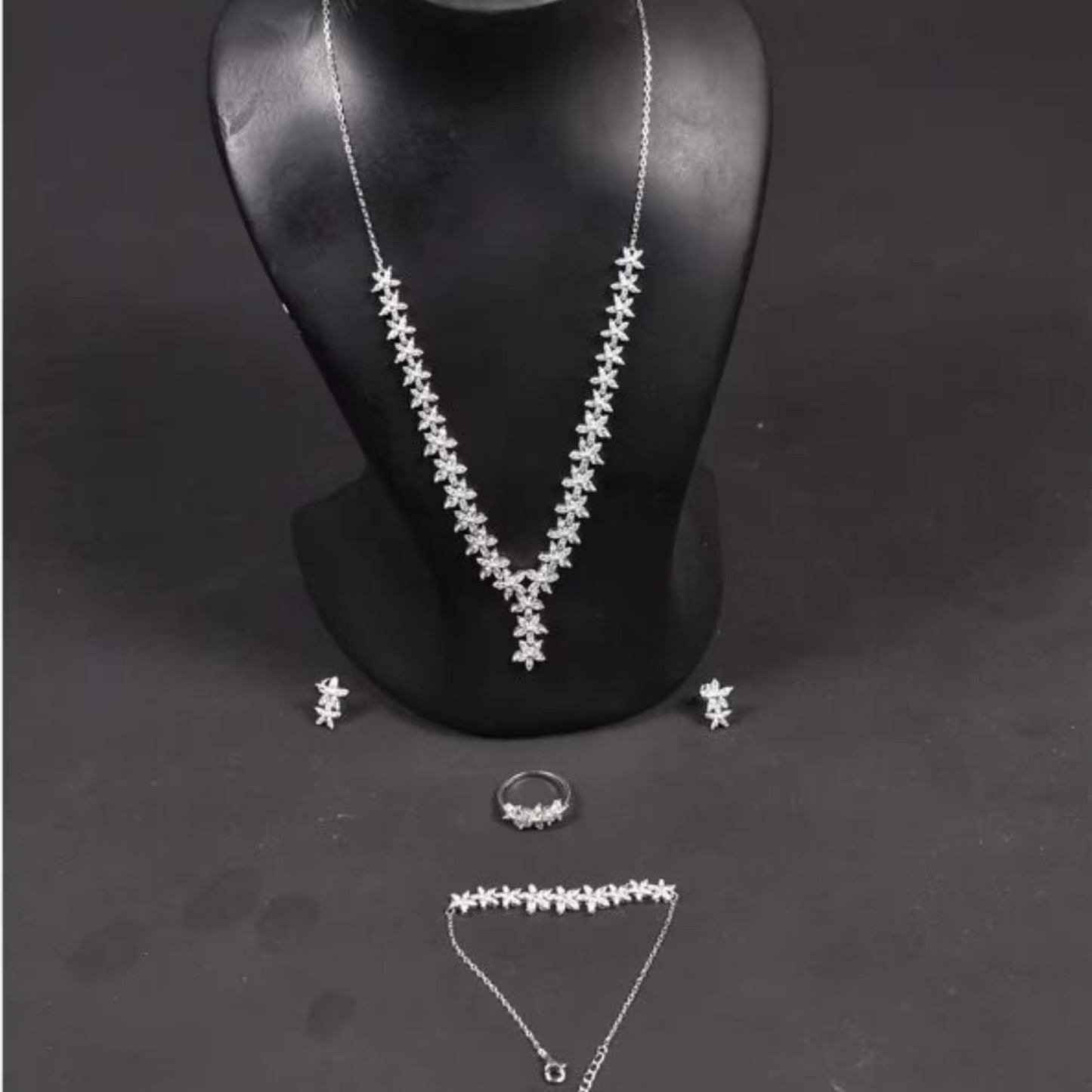 Solitaire Necklace, ring,bracelet, earrings Jewellery Set [𝐎𝐫𝐢𝐠𝐢𝐧𝐚𝐥 𝟗𝟐𝟓 𝐒𝐭𝐞𝐫𝐥𝐢𝐧𝐠 𝐬𝐢𝐥𝐯𝐞𝐫] Gift for Women and Girls
